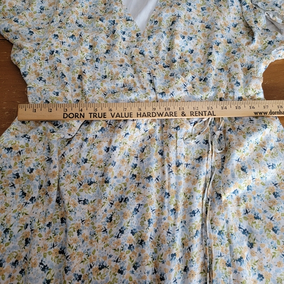 Torrid Maxi Rayon Slub Surplice Wrap Dress Ditzy Floral Plus Size 1X NWT - Picture 11 of 15